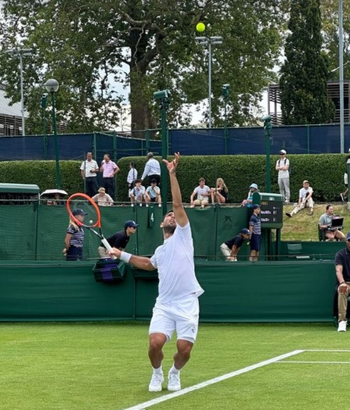Genaro Olivieri fue uno de los eliminados en Wimbledon. Genaro Olivieri fue uno de los eliminados en Wimbledon.