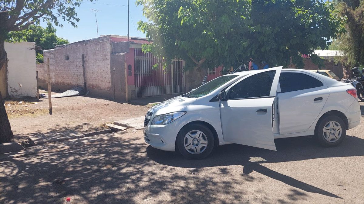 Los tres delincuentes fueron capturados a 10 kilómetros de la casa donde entraron a robar, en Guaymallén.