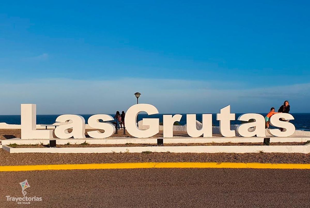 Las Grutas. / Trayectorias en viaje Las Grutas. / Trayectorias en viaje 