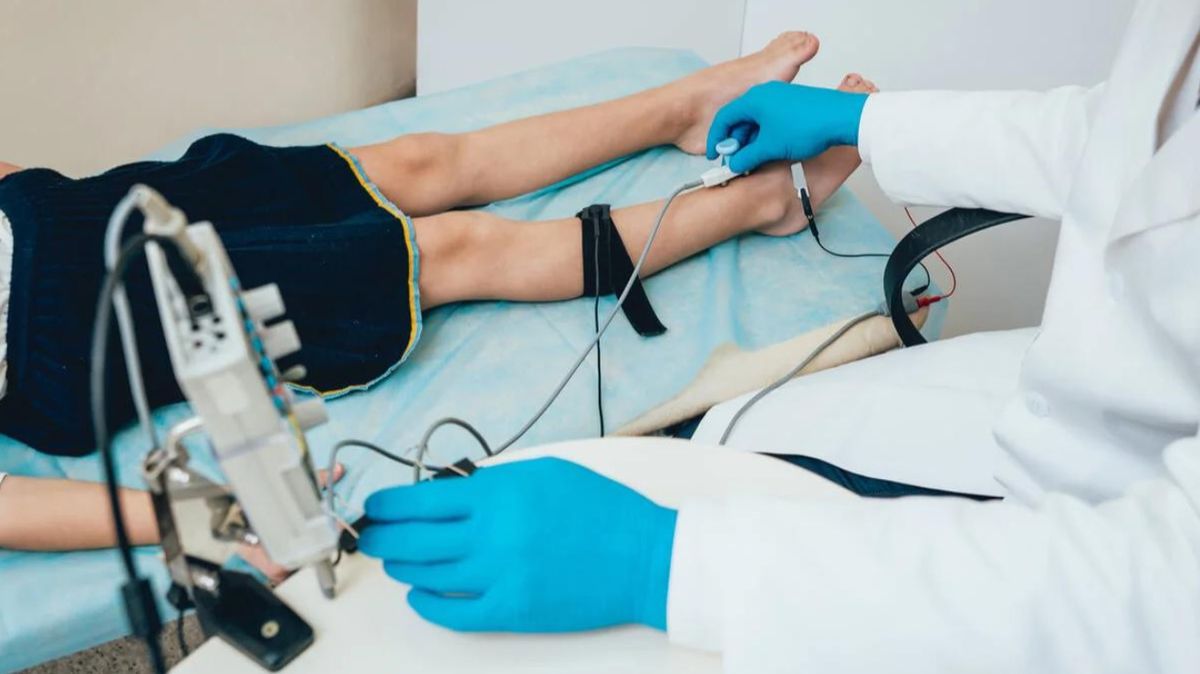 La realización de un electromiograma es importante para detectar fallas a nivel muscular y nervioso. La realización de un electromiograma es importante para detectar fallas a nivel muscular y nervioso.