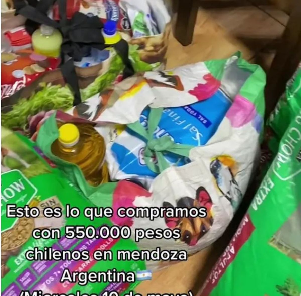 Compras mayoristas. Una pareja chilena mostró su compra en Mendoza: ¿cuántos meses les dura?