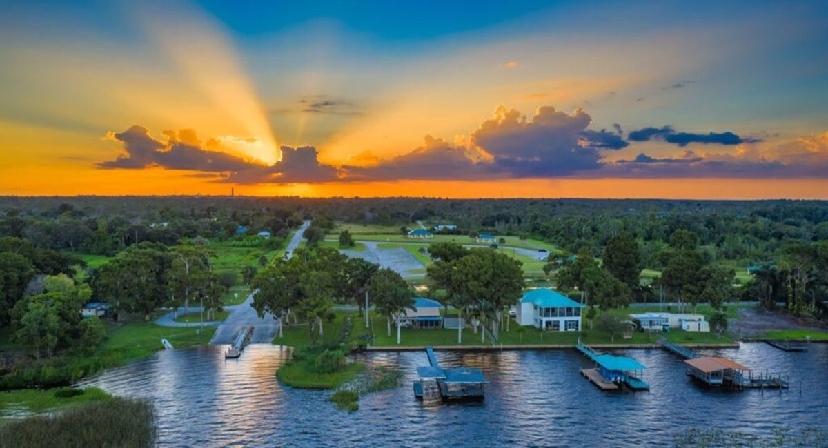 Lake Placid queda en el condado de Highlands en Florida. Lake Placid queda en el condado de Highlands en Florida.