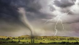 Tomá las medidas necesarias para cuidarte del tornado