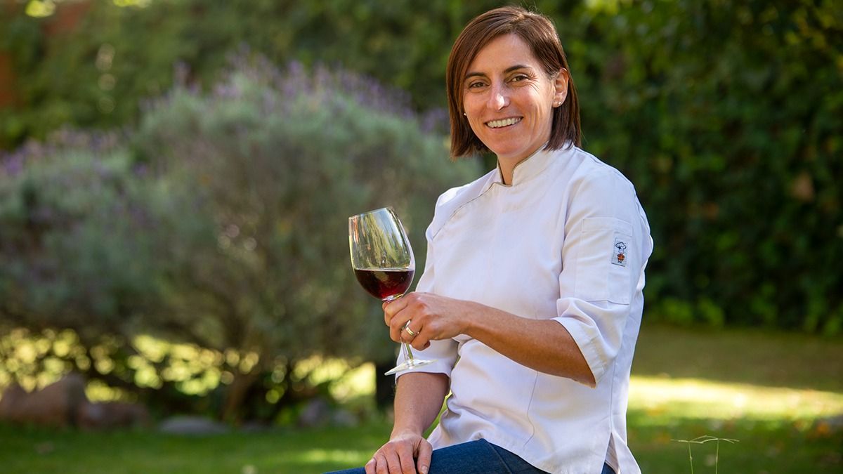 La cena es maridada con cinco vinos diferentes.