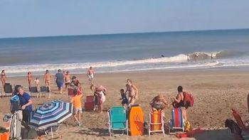 Me pasó un bebé de seis meses por los pies: dramático rescate de un vendedor de churros en el meteotsunami Me pasó un bebé de seis meses por los pies: dramático rescate de un vendedor de churros en el meteotsunami