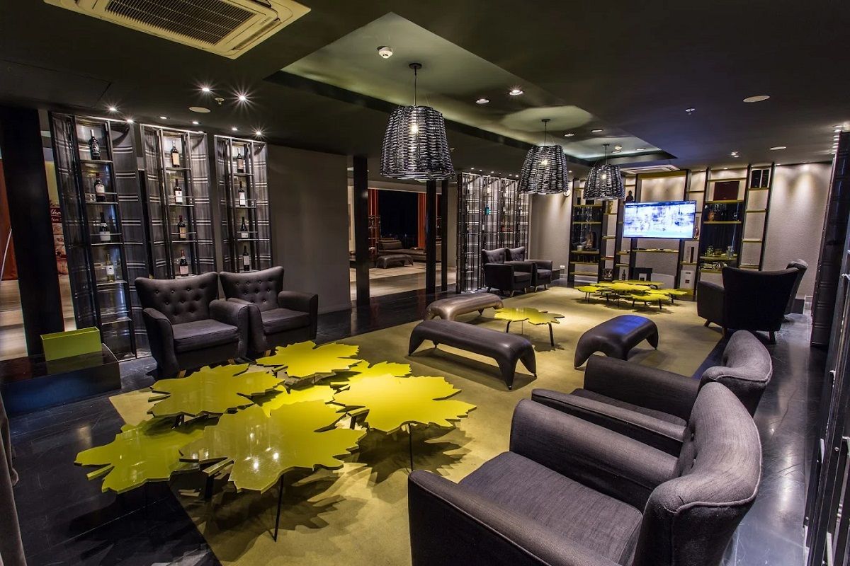 Todos los jueves de Septiembre de 18:30 a 20:30 horas, se realiza un brindis en un ambiente distendido. Todos los jueves de Septiembre de 18:30 a 20:30 horas, se realiza un brindis en un ambiente distendido.