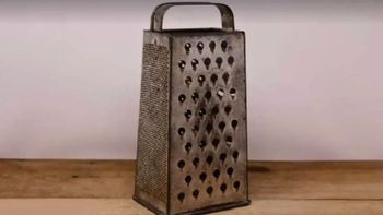 Cómo sacar el óxido de un rallador de cocina con este truco casero de la abuela