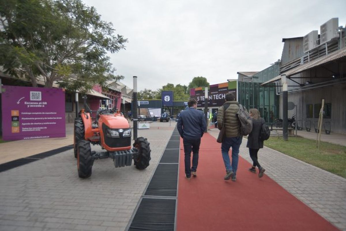 De la inauguración participó el gobernador también participó la vicegobernadora Hebe Casado. De la inauguración participó el gobernador también participó la vicegobernadora Hebe Casado.