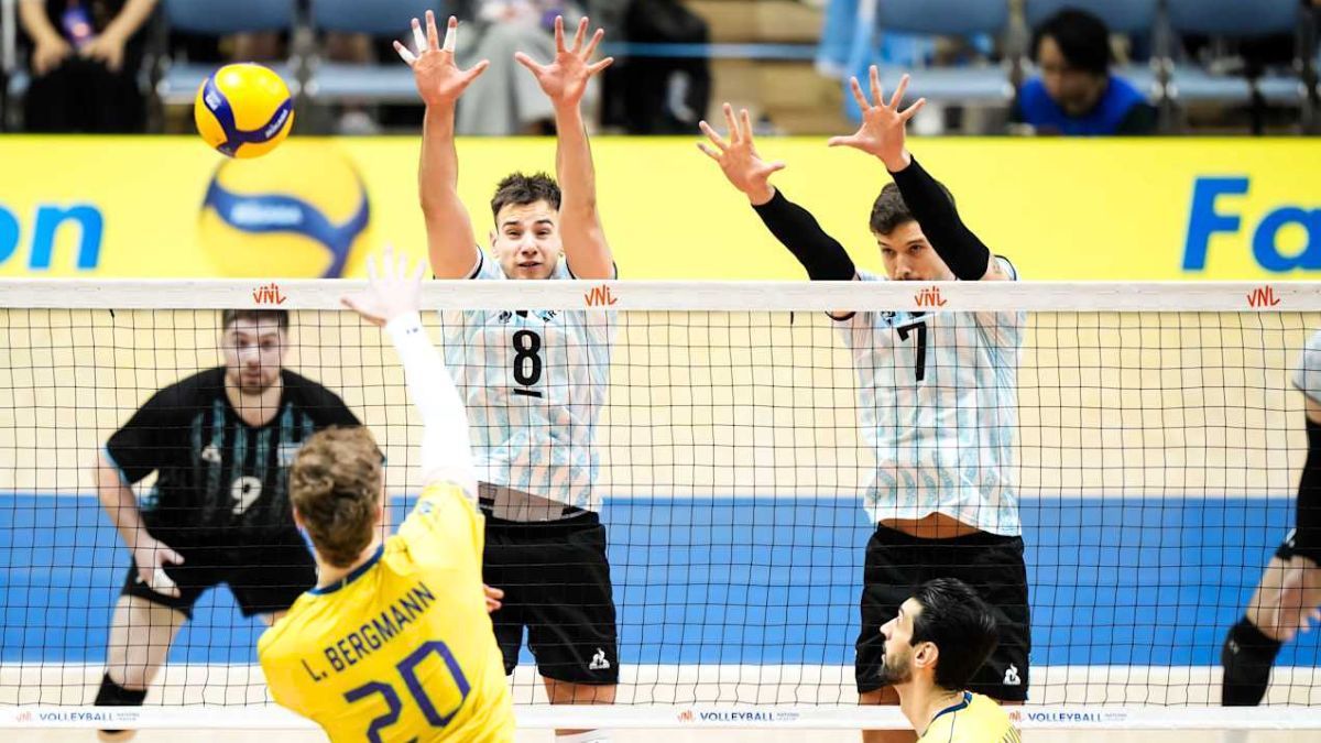 La Selección argentina de vóley no pudo contra Brasil. 