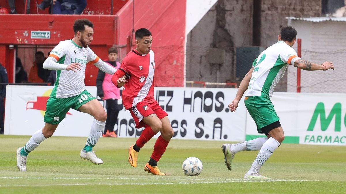 Misael Sosa marcó el segundo gol del Deportivo Maipú. Misael Sosa marcó el segundo gol del Deportivo Maipú.