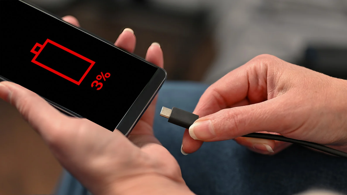 Recarga del celular. Pocos conocen en qué porcentaje se deben cargar los celulares.