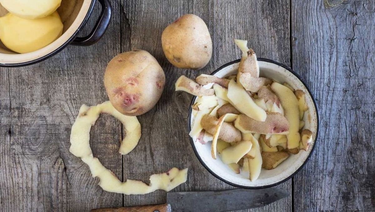 Cáscara de papa y bicarbonato: el truco casero de limpieza que promete cambiar tu vida para siempre