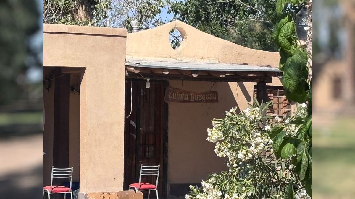 La casa allanada donde estaba la cocaína oculta está ubicada en una zona casi rural de La Primavera, en Guaymallén. La casa allanada donde estaba la cocaína oculta está ubicada en una zona casi rural de La Primavera, en Guaymallén.