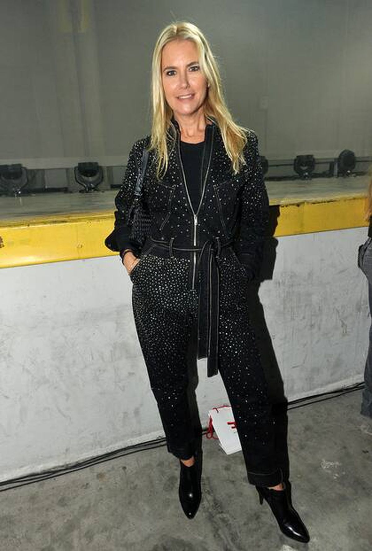 Valeria Mazza sale en mameluco shiny y causa sensación.  Valeria Mazza sale en mameluco shiny y causa sensación.