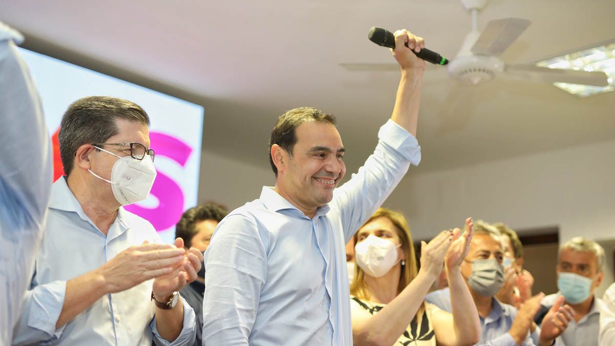 Gustavo Valdés fue felicitado este lunes por el Presidente tras su contundente victoria del domingo.