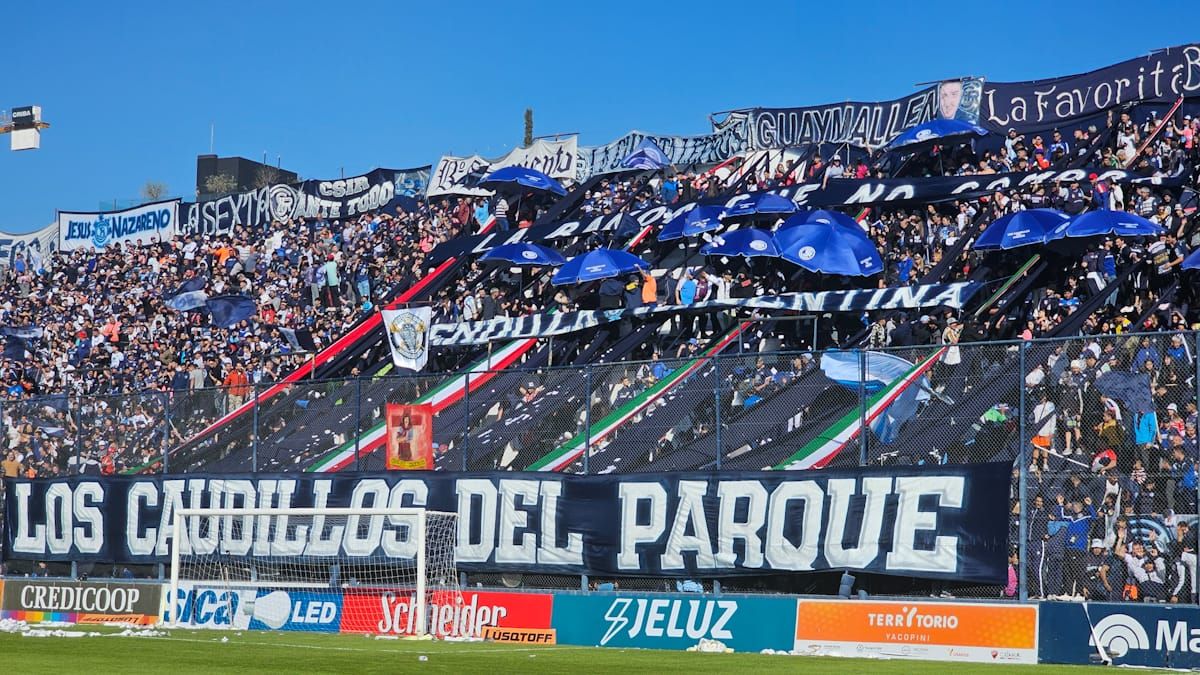 Los Caudillos del Parque llenaron la Popular Sur. Los Caudillos del Parque llenaron la Popular Sur.