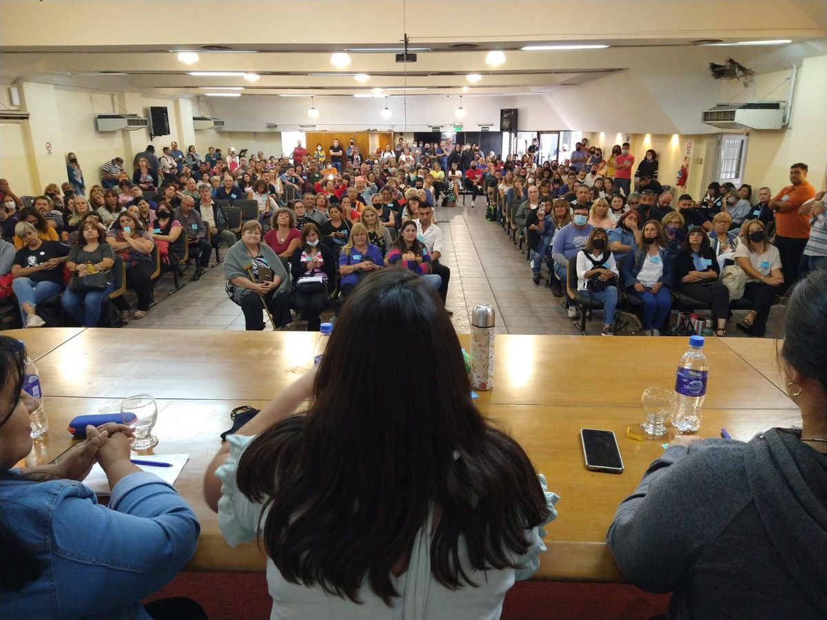 El SUTE dijo que podría aceptar la propuesta, pero puso condiciones.