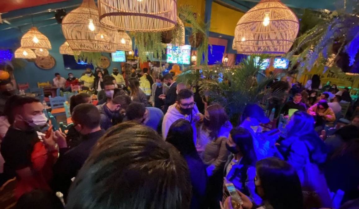 Para evitar las fiestas clandestinas, autorizarán reuniones de hasta 200 personas al aire libre en Buenos Aires