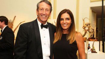 Huyó de EE.UU por amor a una argentina y ahora quiere suceder a Trump