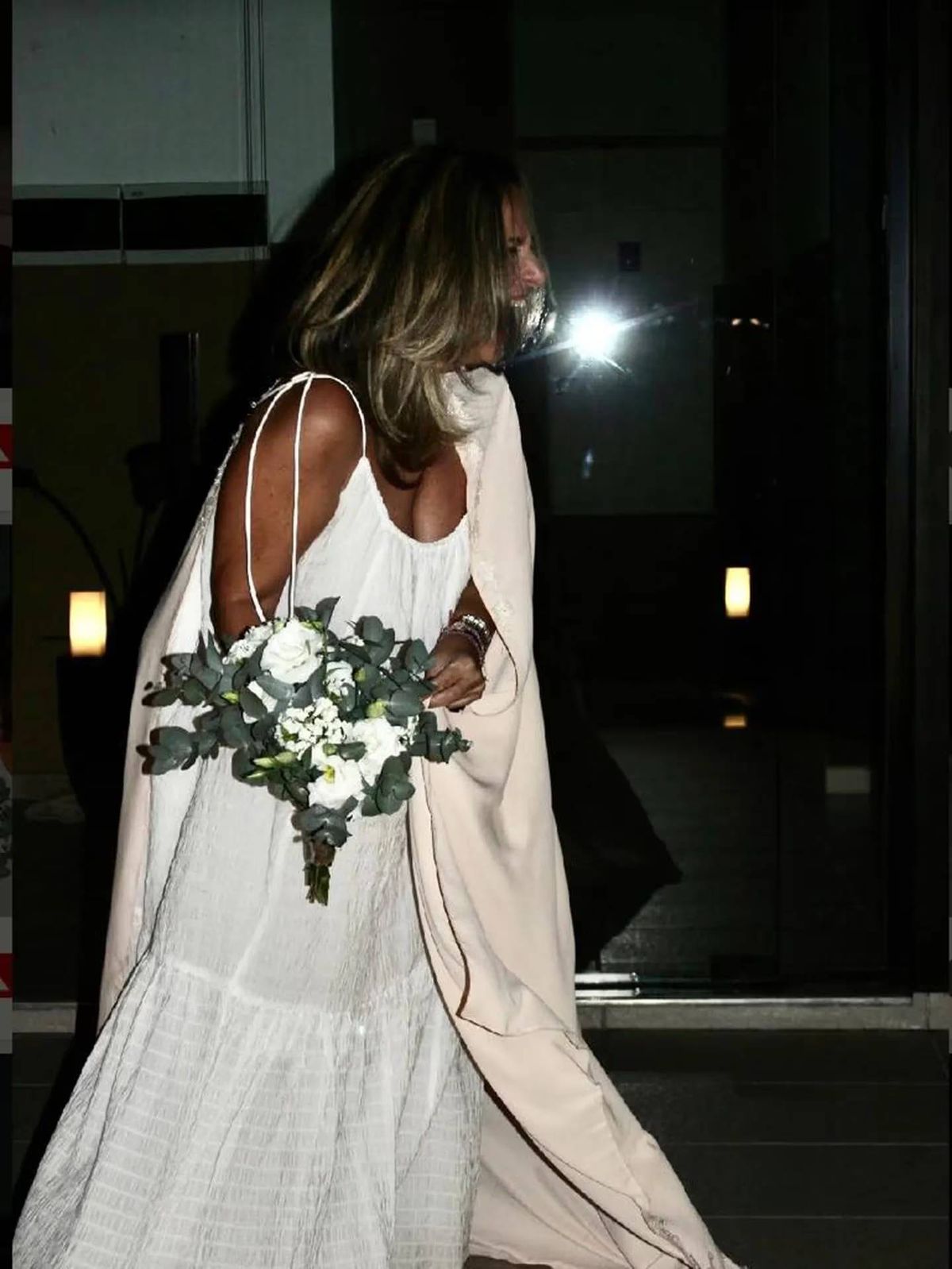 Mariel se casó con ella misma como demostración de su amor propio. Mariel se casó con ella misma como demostración de su amor propio.