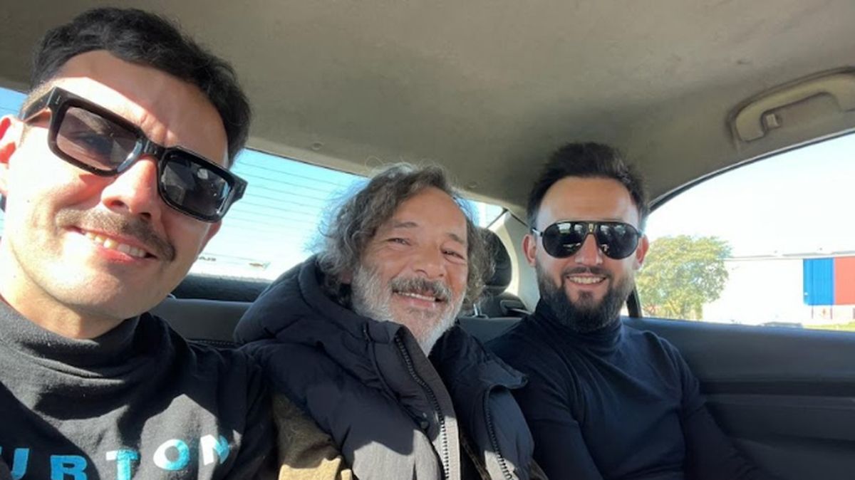 Fabián Vena junto a los productores mendocinos de Team 22. Fabián Vena junto a los productores mendocinos de Team 22.