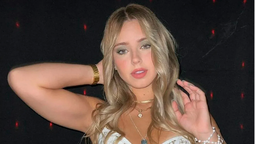 Coti Romero se muestra en hilo dental XXS y paraliza el feriado