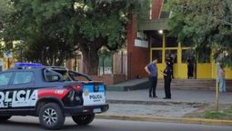 Vi a un niño tirado a la salida del baño: el dramático relato de una docente en una escuela de Santa Fe