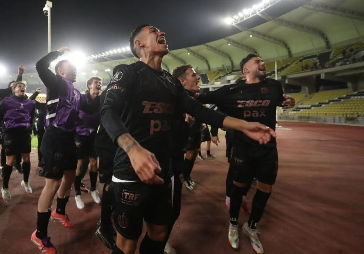 Mart&iacute;n Palermo logr&oacute; una hist&oacute;rica clasificaci&oacute;n para el Calamar.