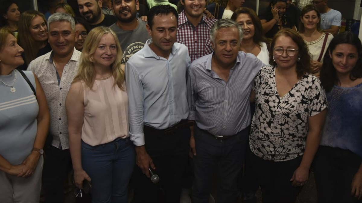 El espacio que no le responde a Omar De Marchi sigue peleando por manejar el partido.