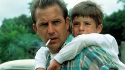 Un mundo perfecto cumple 30 años y así luce el niño protagonista