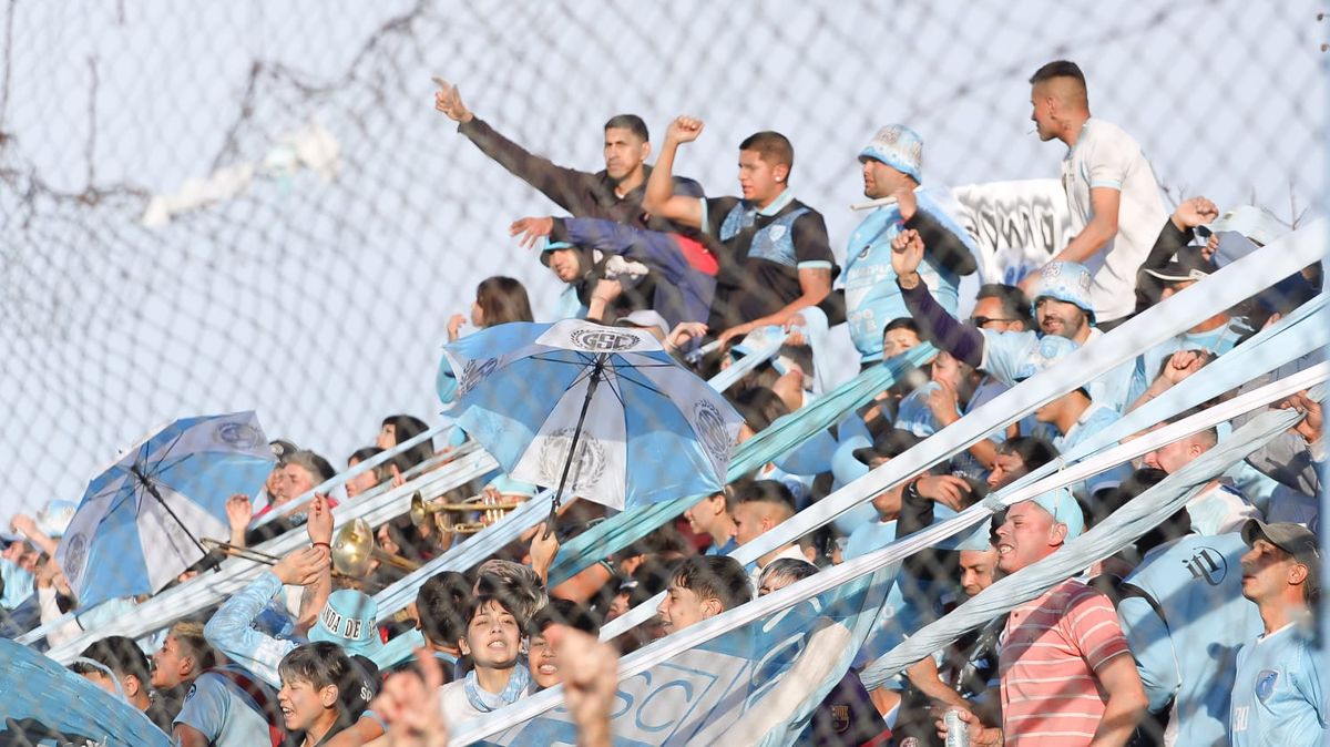 La Banda de Boedo dijo presente en el Anselmo Zingaretti. La Banda de Boedo dijo presente en el Anselmo Zingaretti.