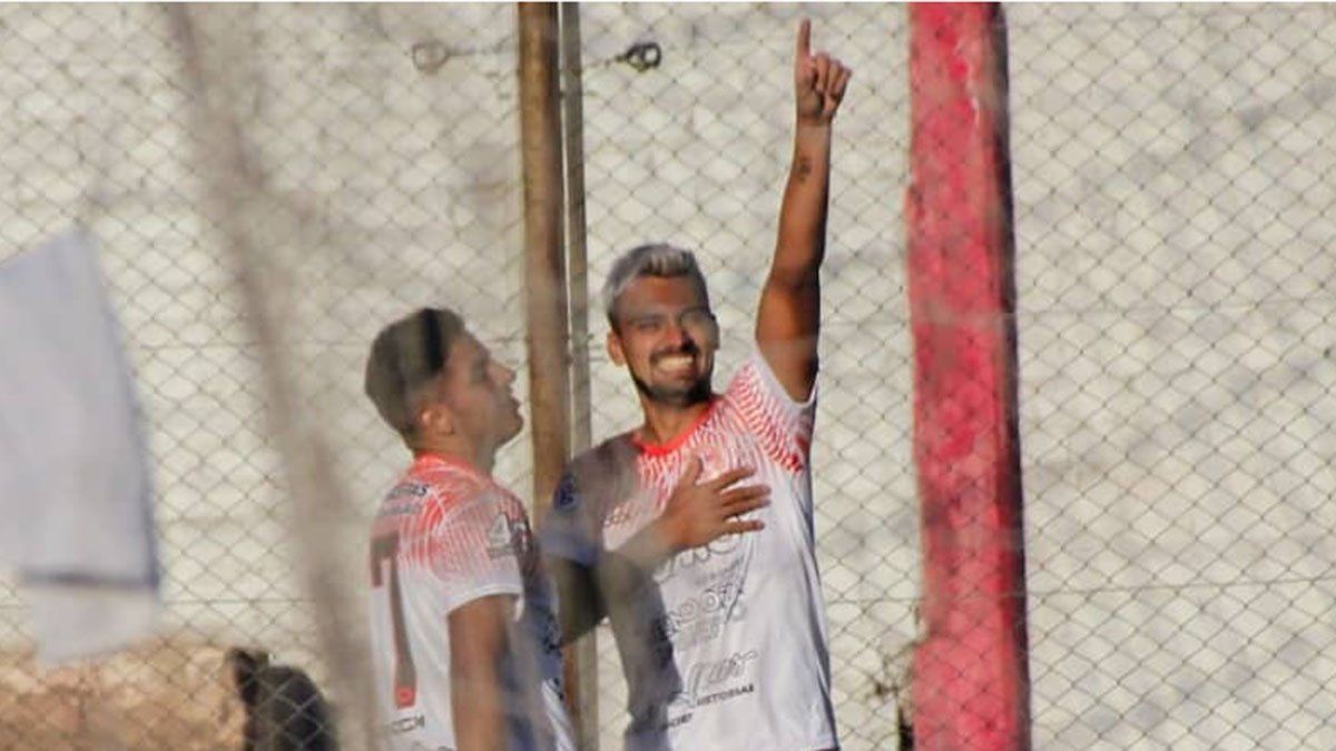 Huracán Las Heras necesita ganar ante Olimpo, en Bahía