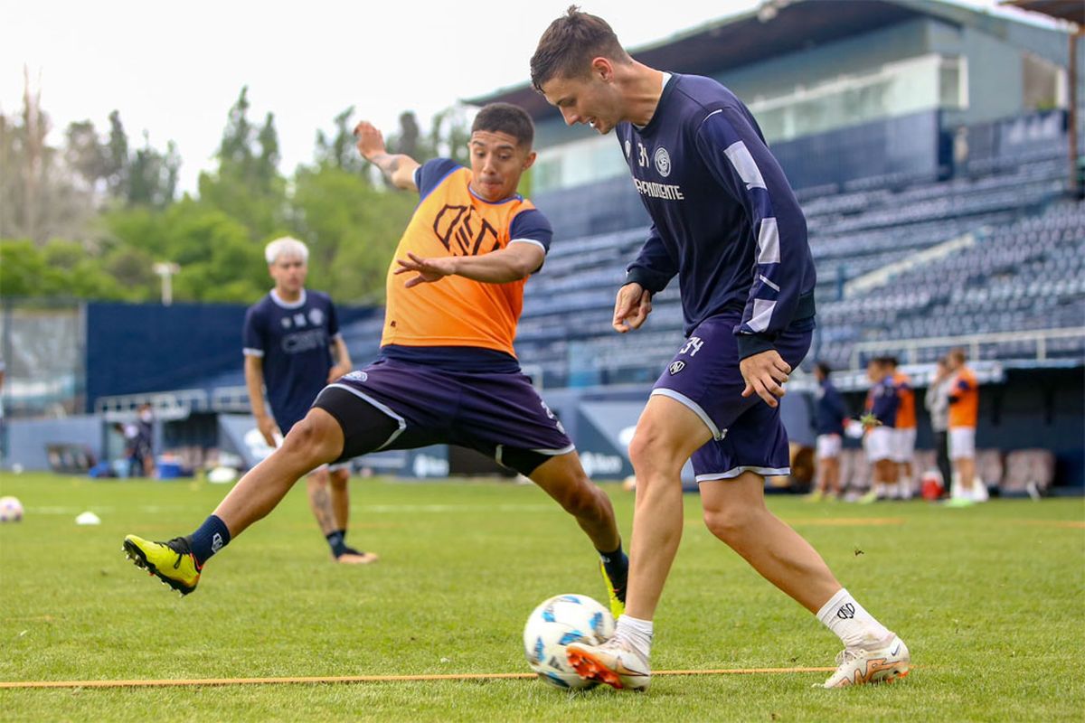 La Lepra se sigue entrenando para la gran final ante Almirante Brown. La Lepra se sigue entrenando para la gran final ante Almirante Brown.