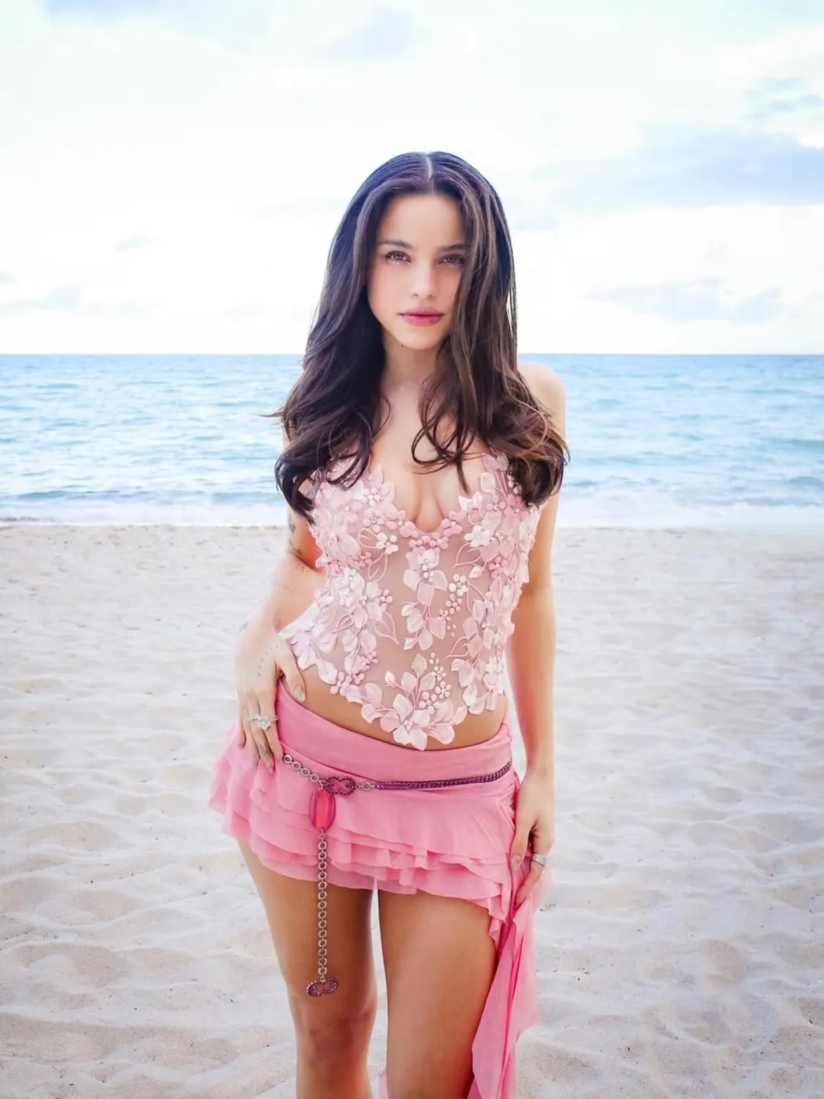 Emilia Mernes lanzó tema, ¿con indirecta para Tini Stoessel?. Emilia Mernes lanzó tema, ¿con indirecta para Tini Stoessel?.