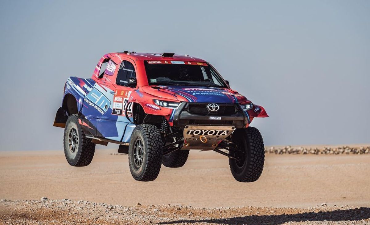 Lucio Álvarez se mantiene entre los 5 primeros del Rally Dakar 2022