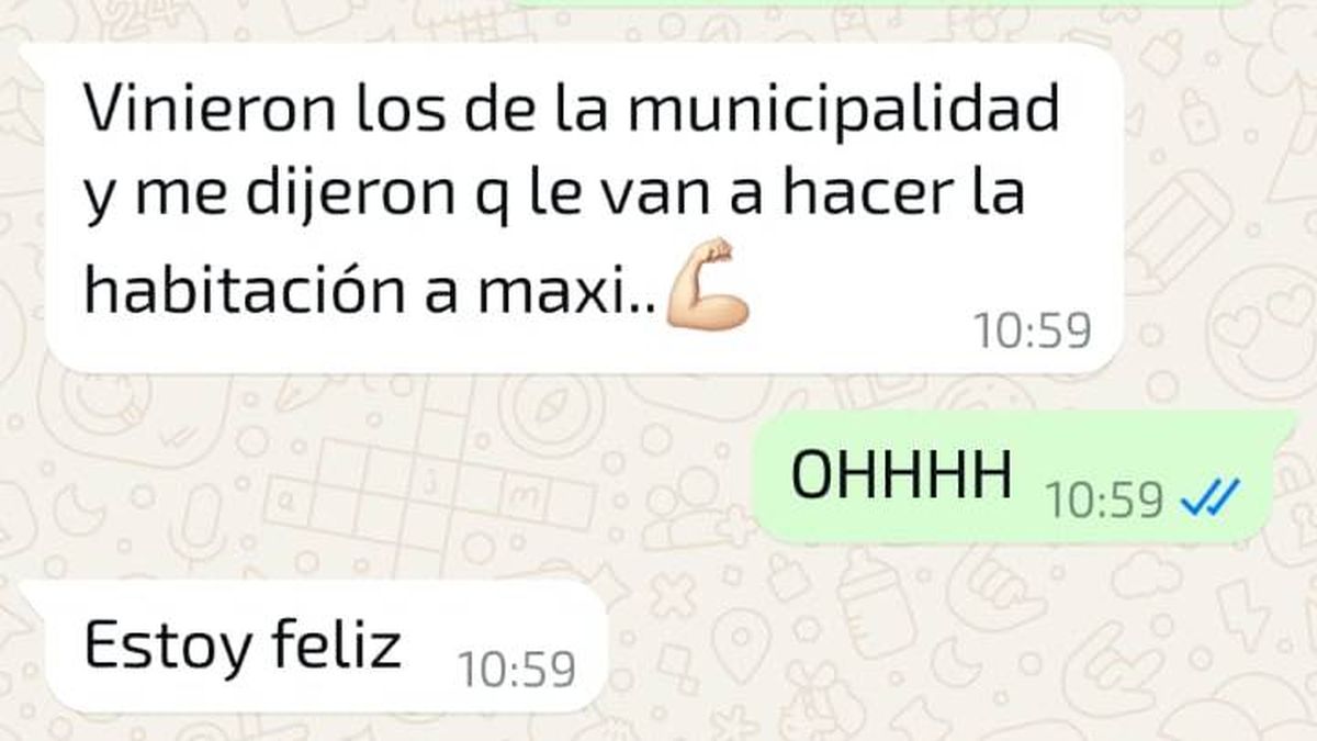 El chat en donde la familia confirma la buena noticia. El chat en donde la familia confirma la buena noticia. 