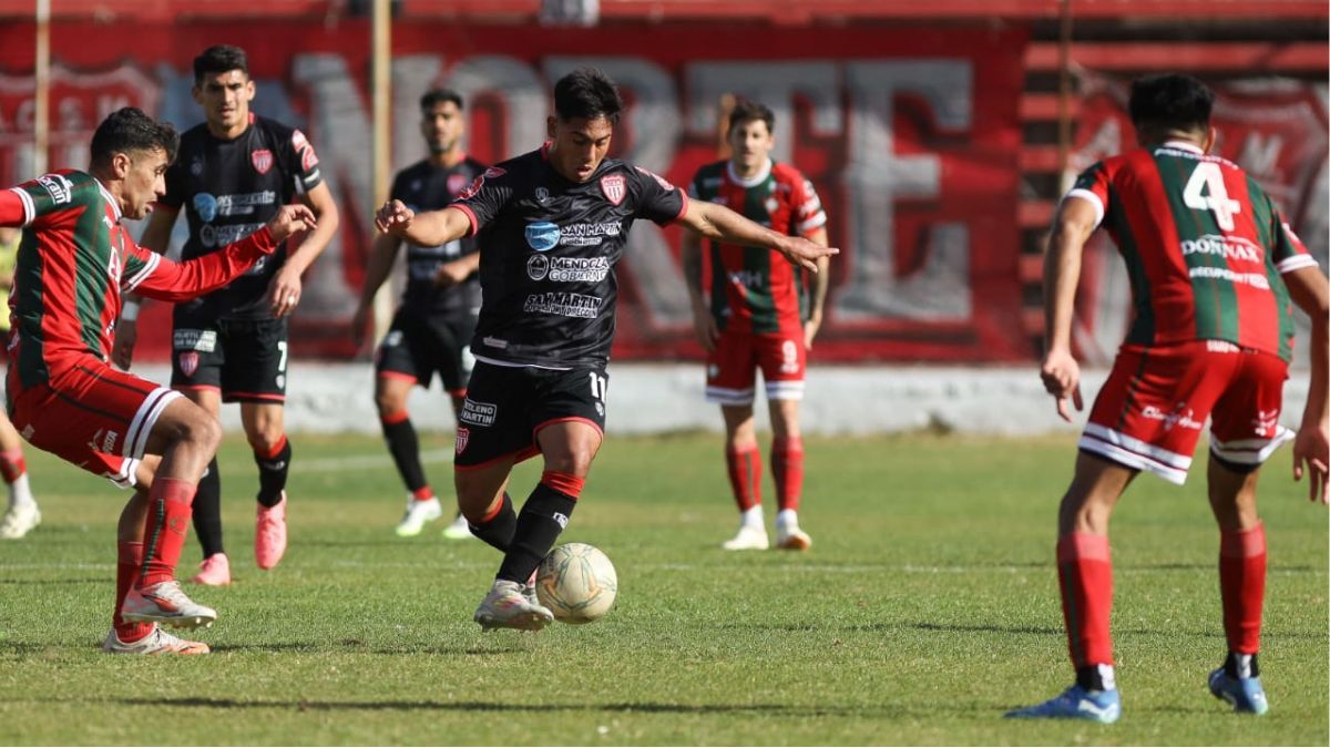 El Chacarero igualó en casa ante Círculo Deportivo Otamendi. Foto: Cristian Lozano