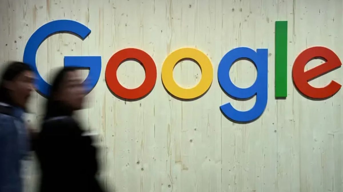 Google despidIó a un equipo entero de ingenieros: los sustituirá por otros más baratos Google despidIó a un equipo entero de ingenieros: los sustituirá por otros más baratos