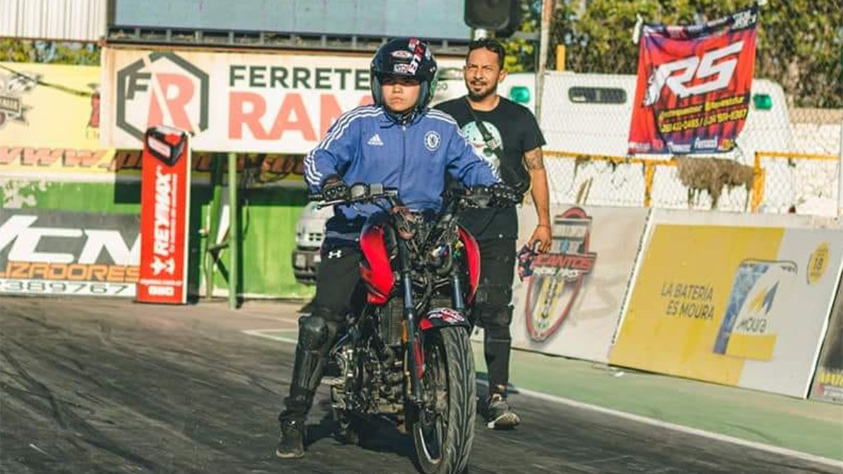 Lautaro junto a su padre Víctor.