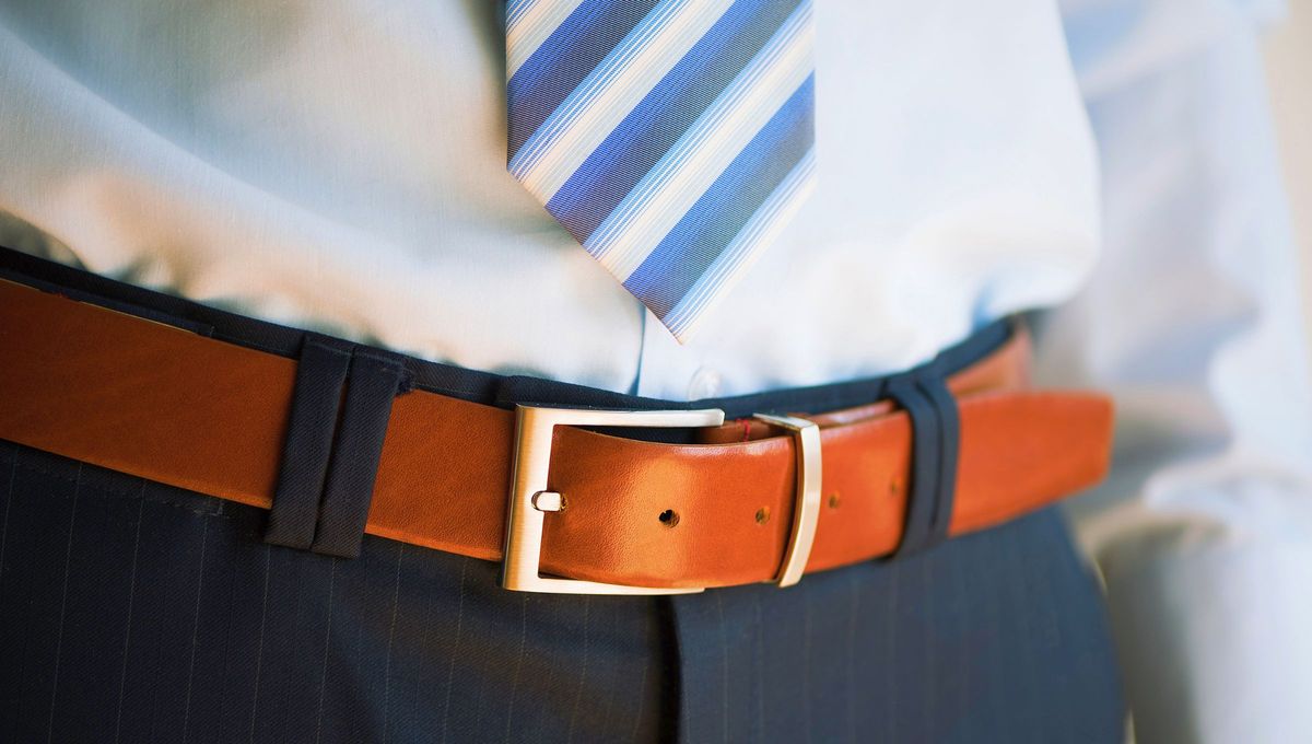 Si los cinturones son de calidad, duran muchísimos años. Sin embargo, todo tiene un periodo de utilidad. Cuando se rompen o quebrajeen, no los tires, recíclalos. Si los cinturones son de calidad, duran muchísimos años. Sin embargo, todo tiene un periodo de utilidad. Cuando se rompen o quebrajeen, no los tires, recíclalos.