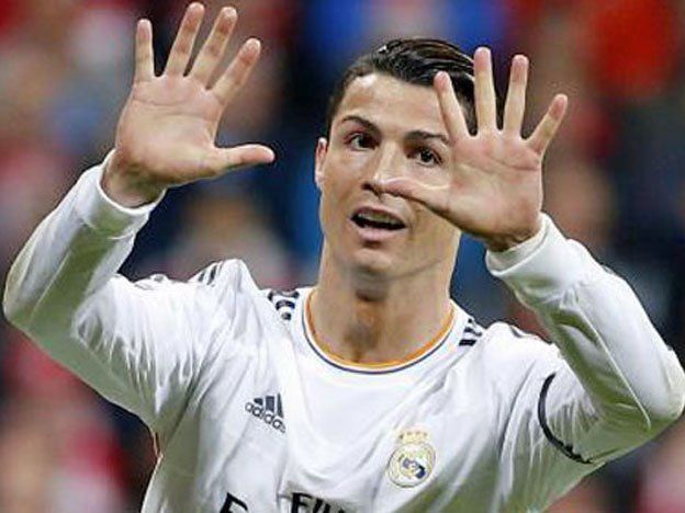 Cristiano Ronaldo, con un doblete, le rompió un récord a Messi