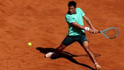 Mariano Navone puso primera en Roland Garros y pasó a segunda ronda al vencer al estadounidense Brooksby. Mariano Navone puso primera en Roland Garros y pasó a segunda ronda al vencer al estadounidense Brooksby.