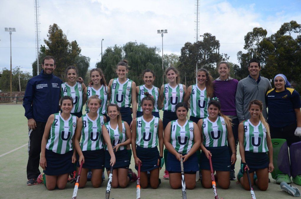 La UNCuyo se consagró campeón de hockey sobre césped en los Regionales