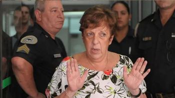 Procesaron a la exfiscal Viviana Fein por encubrimiento agravado en la causa por la muerte de Nisman Procesaron a la exfiscal Viviana Fein por encubrimiento agravado en la causa por la muerte de Nisman