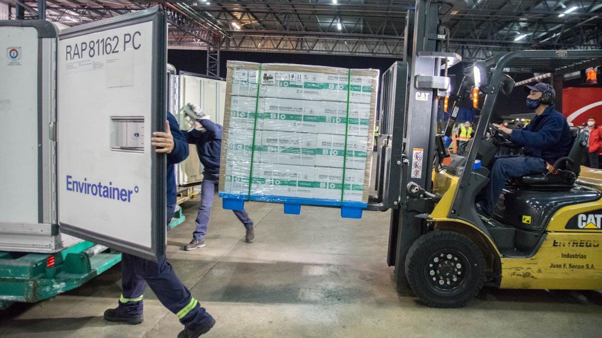 Millones de vacunas han ingresado al país en las últimas semanas.