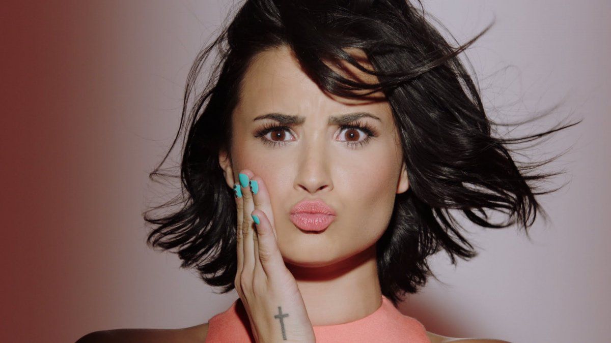 Demi Lovato volvi´oa Twitter tras solo un día de ausencia