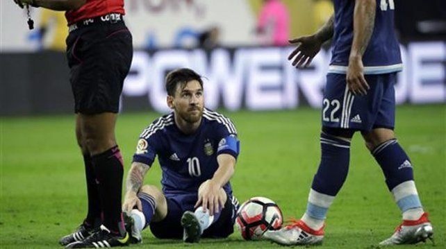¿Se lavaron las manos? La AFA le respondió a Messi