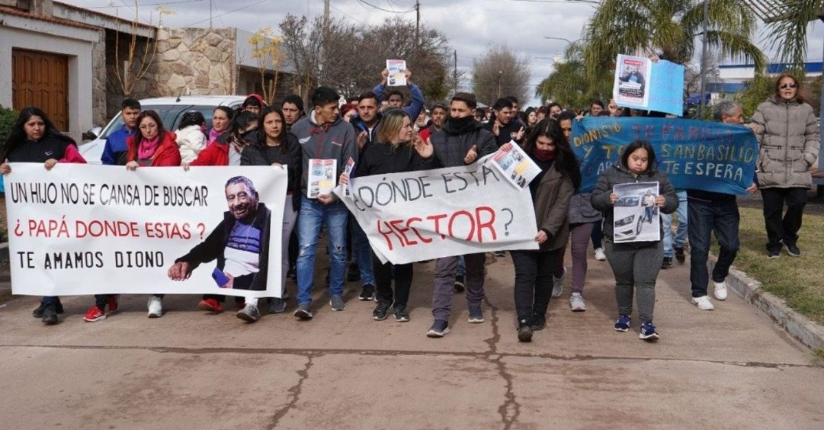 Los vecinos de San Basilio (Córdoba) se movilizaron para que se investigara el paradero de Héctor.