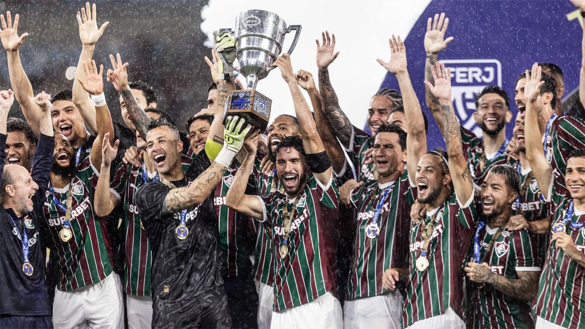 Un entrenador argentino salió campeón con Fluminense tras superar una operación de corazón