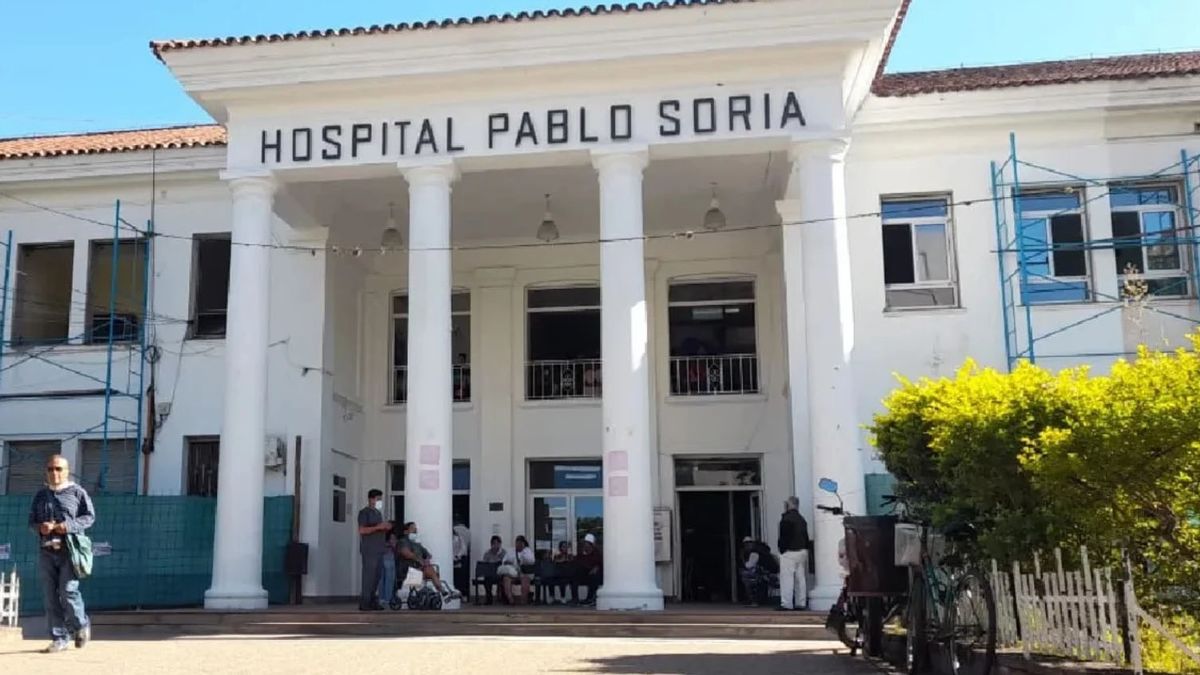 Una joven de 22 años fue apuñalada en el cuelo por su hermano de 18, en medio de una violenta discusión familiar por un tema de la limpieza Una joven de 22 años fue apuñalada en el cuelo por su hermano de 18, en medio de una violenta discusión familiar por un tema de la limpieza